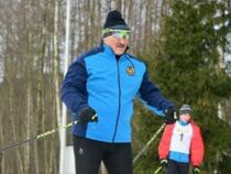 Участник «Минской лыжни» падал, чтобы не обогнать Лукашенко