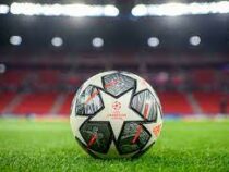 УЕФА рассмотрит возможность увеличения количества болельщиков на трибунах