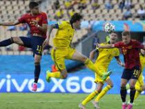 Сборные Испании и Швеции не смогли выявить победителя в матче ЧЕ по футболу
