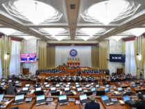 Депутаты Жогорку Кенеша  возобновили работу