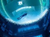 Самый глубокий бассейн в мире открыли в Дубае