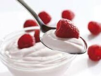 Как выбрать настоящий йогурт, рассказали специалисты