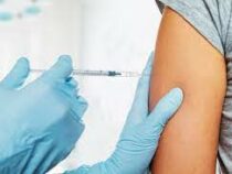 Швейцарцам заплатят за вакцинированных от коронавируса друзей