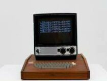 Один из первых компьютеров Apple продадут с аукциона