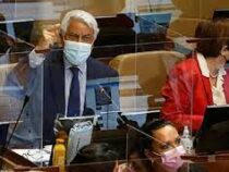 В Чили депутат на 15 часов продлил речь из-за опоздания коллеги