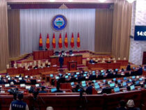 Избранные депутаты нового VII созыва Жогорку Кенеша принесли присягу
