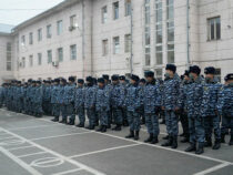 Милиция Бишкека перешла на усиленный режим несения службы