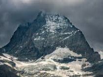 Ученые обнаружили «шатающуюся» гору в Альпах