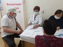 Временные прививочные пункты в Бишкеке перешли на зимний график работы