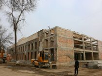 В Оше ведется ремонт здания государственного академического драмтеатра