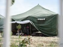 На кыргызско-казахской границе установлены палатки