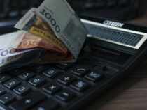 Назван размер средней зарплаты в Кыргызстане