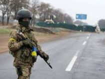 На всей территории Украины, за исключением Луганской и Донецкой областей, начал действовать режим ЧП
