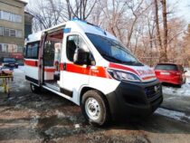 Центру экстренной медицины Бишкека передали автомобиль скорой помощи