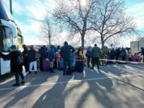 Кыргызстанцы, эвакуированные из Киева, добрались до украинско-венгерской границы