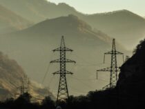 В Кыргызстане все местные энергокомпании объединят в две крупных