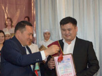 Максат Абилов признан лучшим учителем в Джалал-Абаде