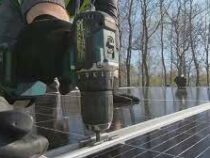 Плавучая солнечная электростанция строится в Германии