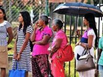 Жители Шри-Ланки бегут в Индию из-за дефицита
