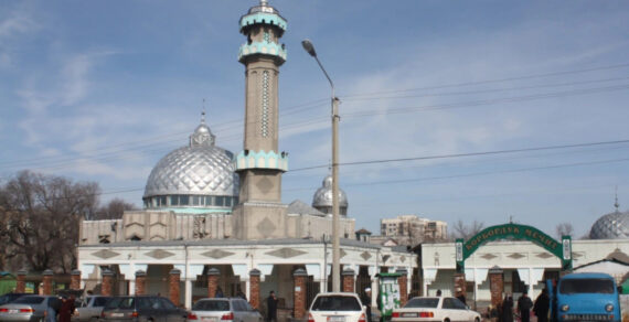 Центральную мечеть в Бишкеке снесут и построят новую