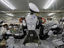 Из-за дефицита рабочих в Сингапуре используют роботов