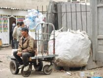 Более 65% кыргызстанцев назвали безработицу главной проблемой