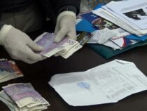 В Таласе бухгалтер профлицея незаконно получал зарплату в 73 тыс. сомов вместо 7 тыс.