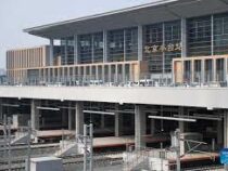 Крупнейший ж/д вокзал в Азии открыли в Китае