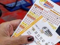 Сегодня в США разыграют в лотерею  $1 миллиард