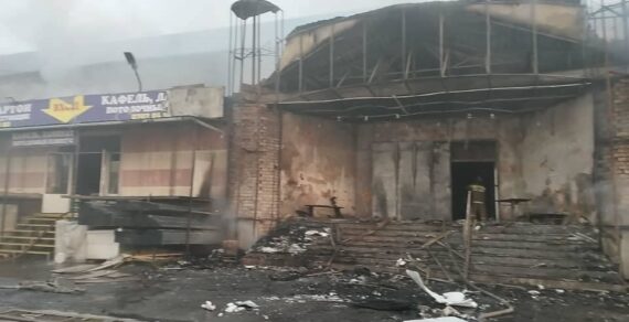 Пожар в ТЦ «Таатан» потушили, сгорело примерно 400 кв.метров