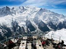 Монблан во Франции стал недосягаем для альпинистов