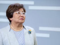 Генсек ООН назначил спецпредставителем по Афганистану Розу Отунбаеву