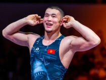 Акжол Махмудов стал чемпионом мира по борьбе