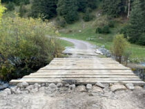 В Каракольском ущелье восстановили мост через реку