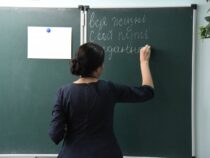 В школах Кыргызстана не хватает 839 учителей