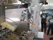 Роботы готовят картофель фри в США