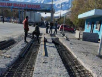 В Кыргызстане ремонтируют несколько пунктов транспортного контроля