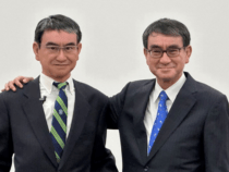В Японии «клонировали» министра и сделали ему робота-двойника