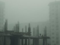 Густой туман окутал Бишкек
