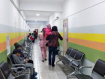 В детских стационарах Бишкека и Чуйской области развернут дополнительные койки