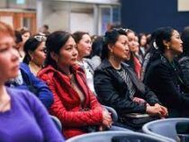В Кыргызстане женщины занимают только треть руководящих позиций