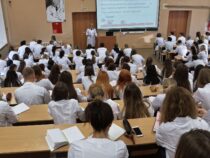 70 студентов из Кыргызстана примут на бесплатное обучение в медицинские вузы России