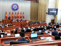 Депутаты Жогорку Кенеша требуют провести проверку многоэтажек Бишкека