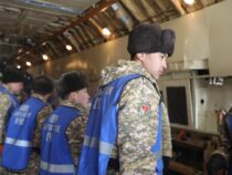 Очередная группа кыргызстанских спасателей вылетела в Турцию