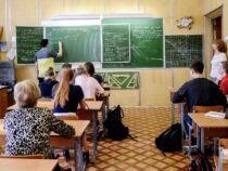 Школьники в Чечне могут ездить на общественном транспорте бесплатно за «пятерки»