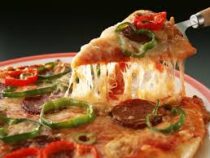 В Италии начали готовить пиццу с насекомыми