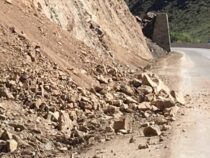 На трассе Бишкек – Нарын – Торугарт продолжится  спуск опасных камней