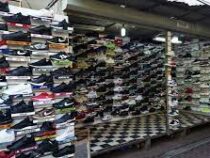 В Перу грабители вынесли из магазина 200 правых кроссовок