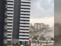 Сильнейший шторм разрушает столицу Турции