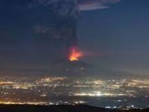 Вулкан Этна пробудился в Италии
